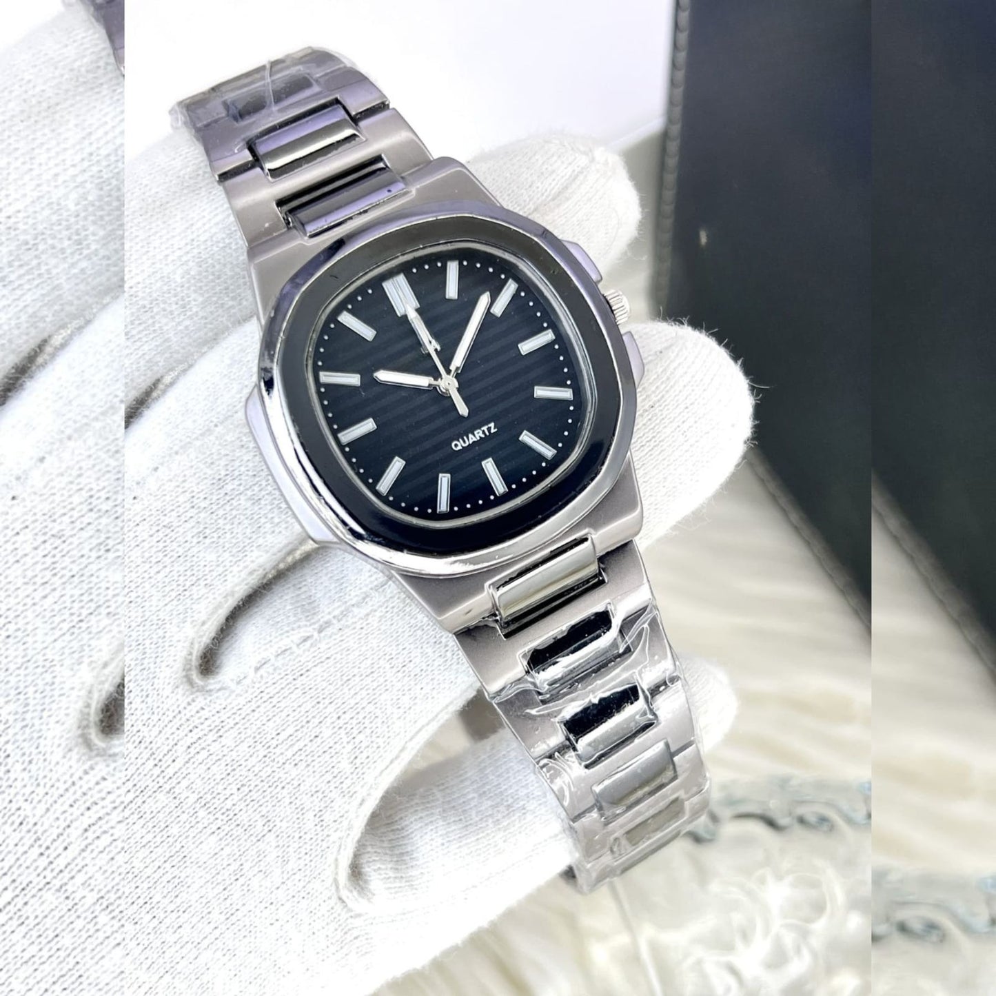 Top Quality Two Tone Stainless Steel chain Watch for Men and women